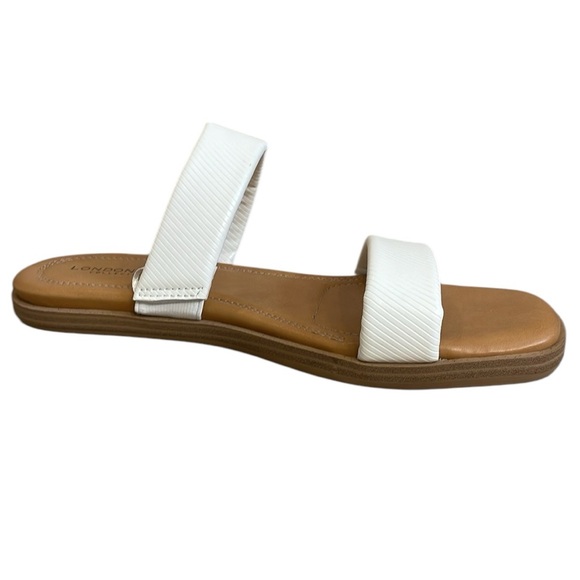 London Fog Shoes - LONDON FOG UEC Wonens Size 7.5 White “Felicia” Two band slip on flat sandals